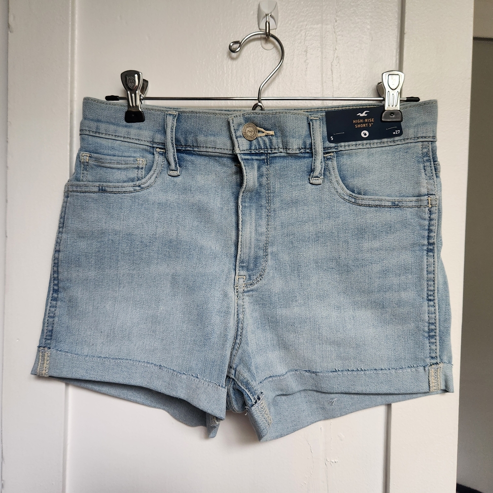 Hollister Highrise Short Shorts